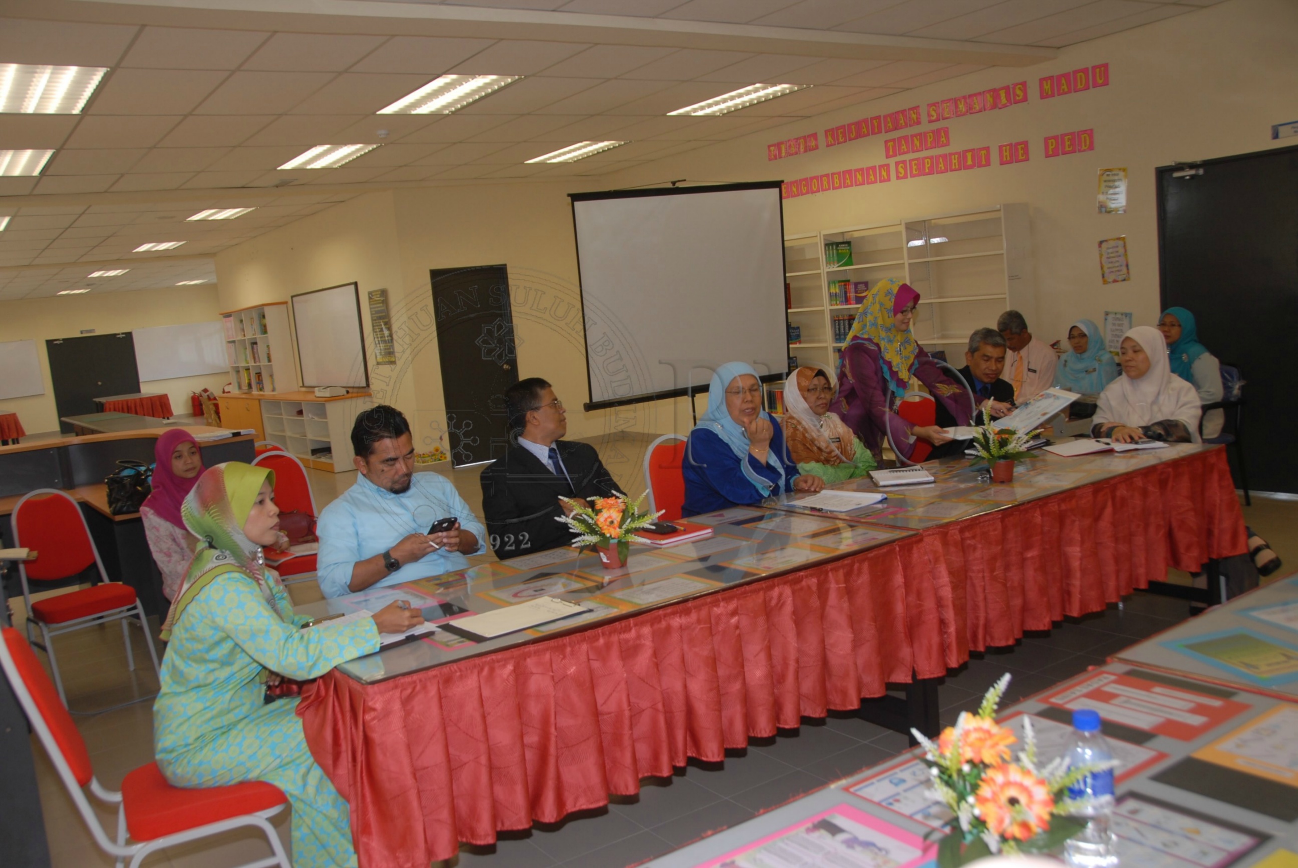 PRO 14 01 SEKOLAH FBA 8019